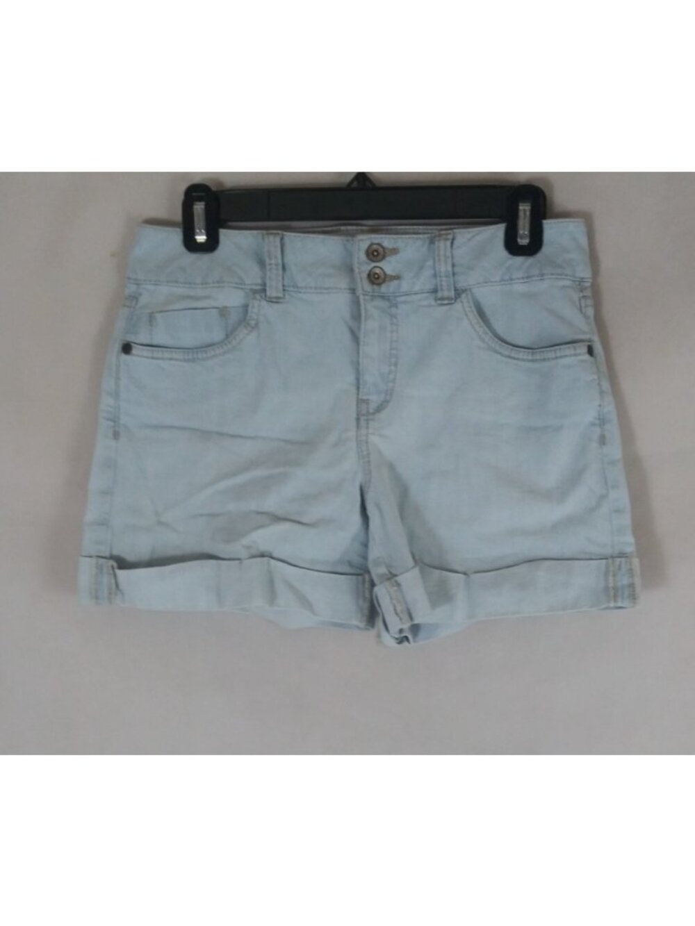 Faded Glory Women's Light Wash Low Rise Cuffed Booty Shorts Size 4